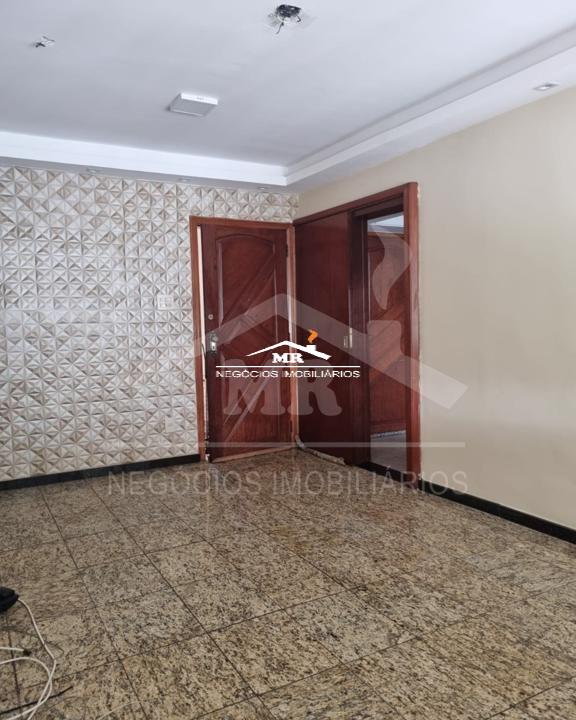 Apartamento à venda com 2 quartos, 62m² - Foto 4