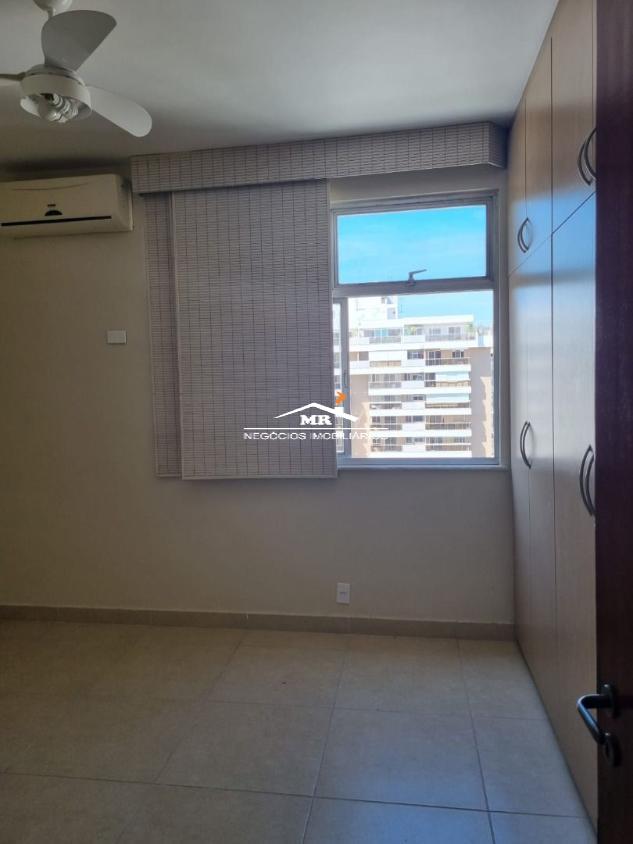 Apartamento à venda com 3 quartos, 130m² - Foto 23