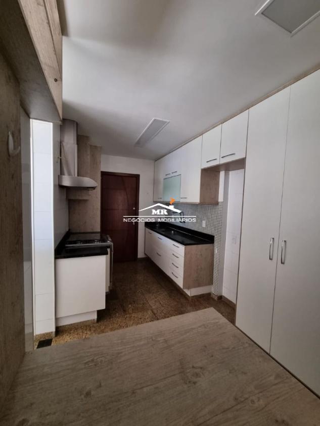 Apartamento à venda com 3 quartos, 130m² - Foto 5