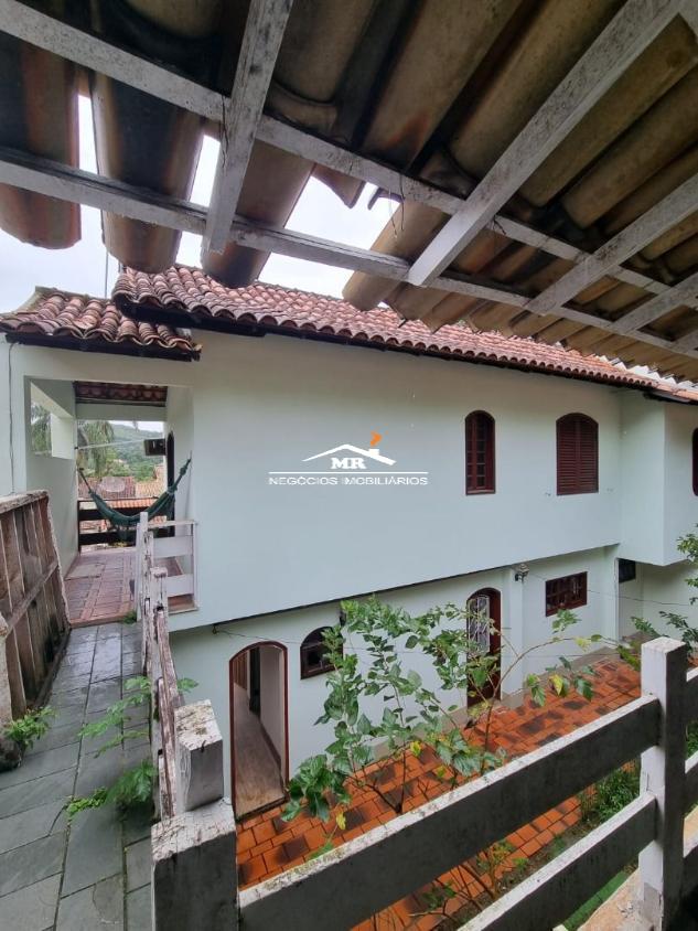 Casa de Condomínio à venda com 5 quartos, 226m² - Foto 6