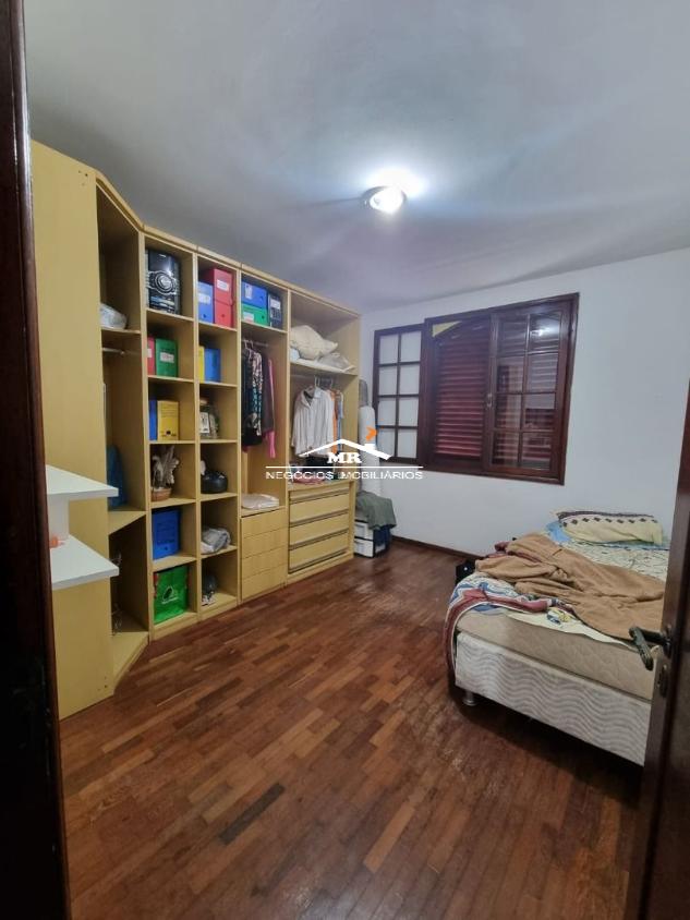 Casa de Condomínio à venda com 5 quartos, 226m² - Foto 10