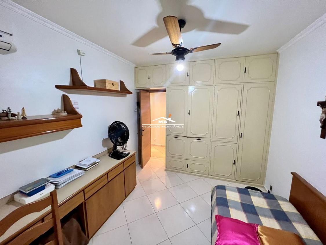 Apartamento à venda com 3 quartos, 145m² - Foto 10