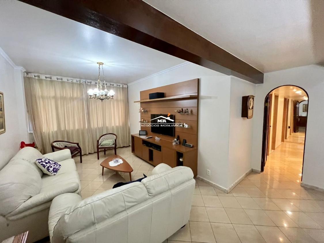 Apartamento à venda com 3 quartos, 145m² - Foto 1