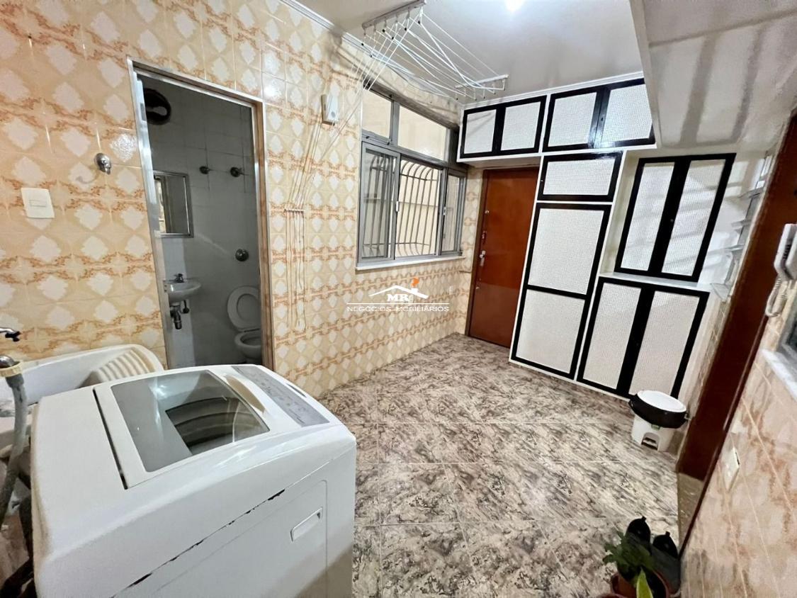 Apartamento à venda com 3 quartos, 145m² - Foto 25