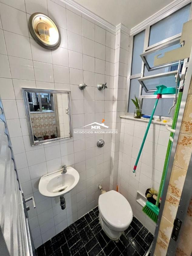 Apartamento à venda com 3 quartos, 145m² - Foto 29