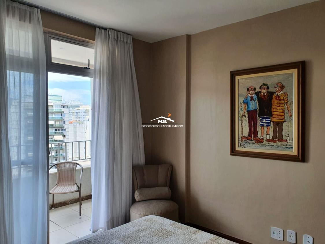 Apartamento à venda com 3 quartos, 210m² - Foto 18