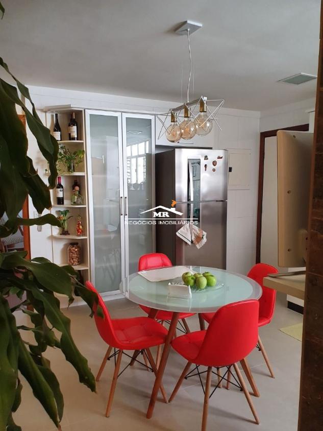 Apartamento à venda com 3 quartos, 210m² - Foto 10