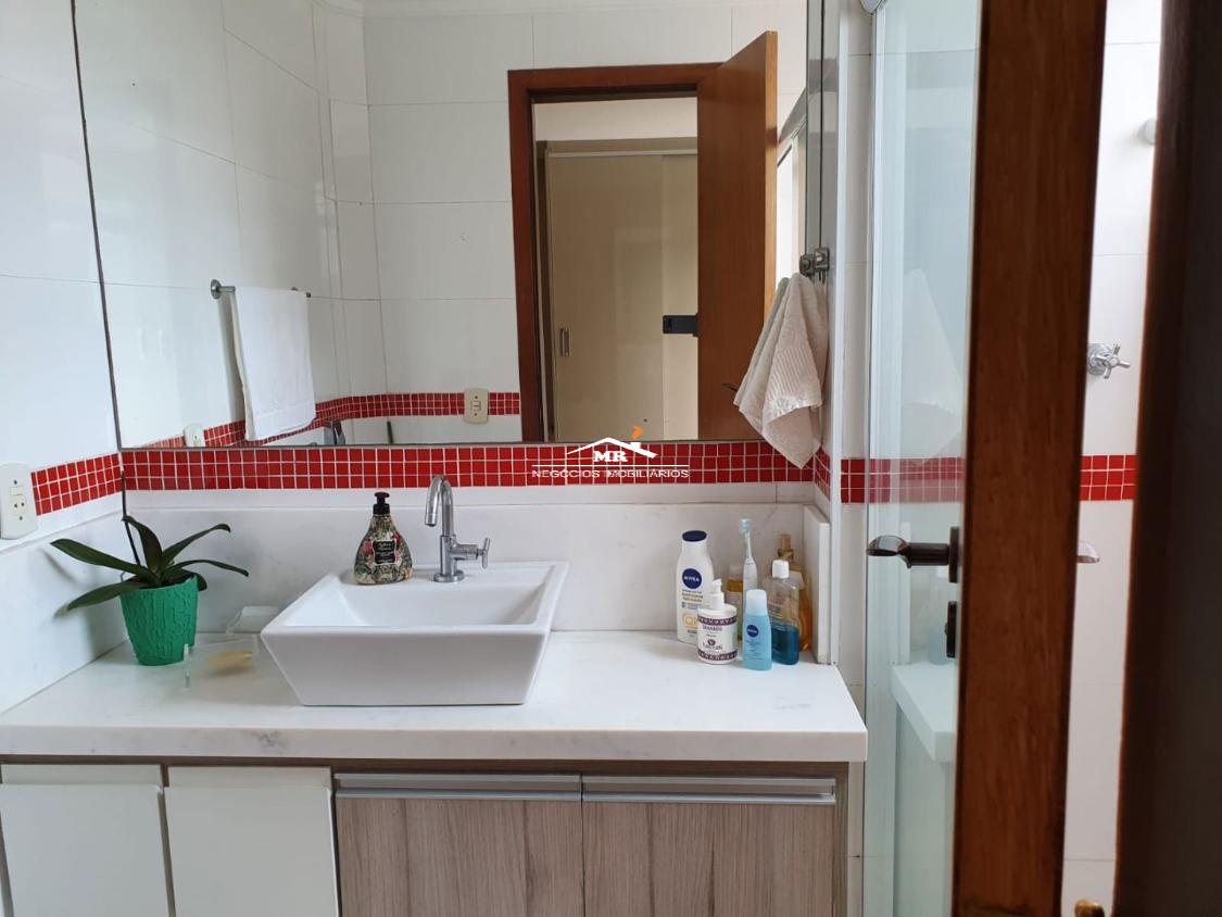 Apartamento à venda com 3 quartos, 210m² - Foto 27