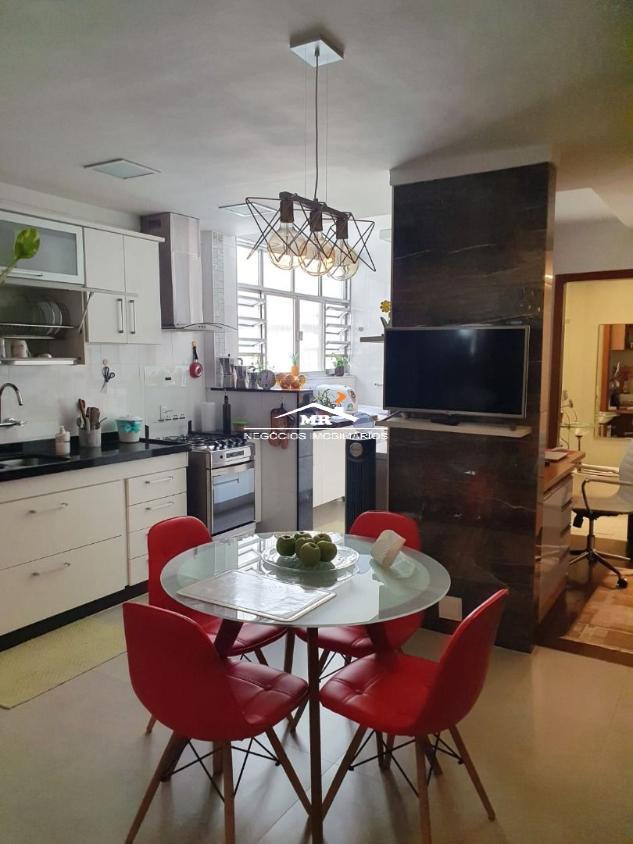 Apartamento à venda com 3 quartos, 210m² - Foto 14