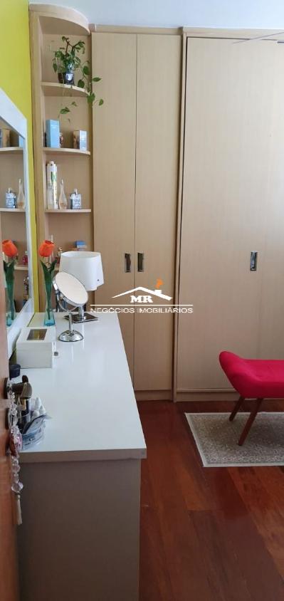 Apartamento à venda com 3 quartos, 210m² - Foto 32