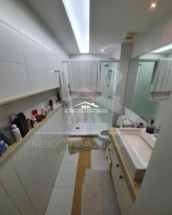 Apartamento à venda com 4 quartos, 165m² - Foto 11