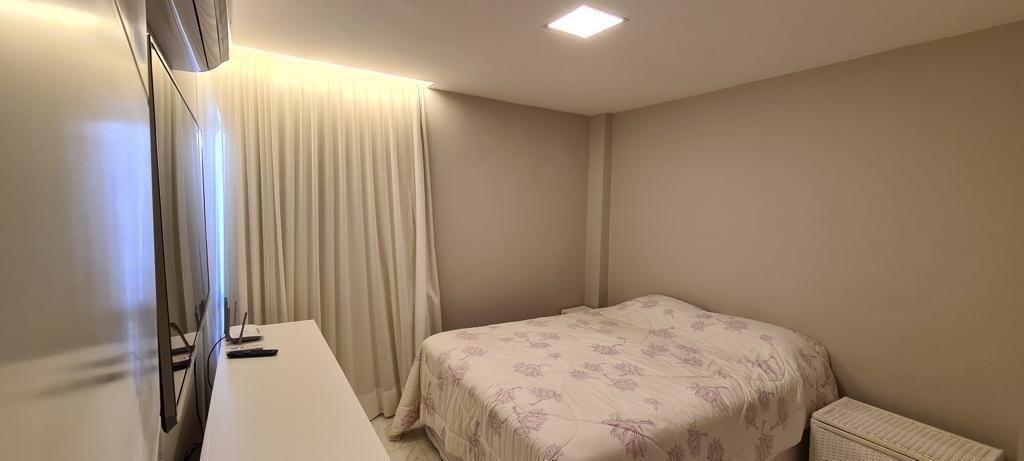 Apartamento à venda com 2 quartos, 90m² - Foto 5