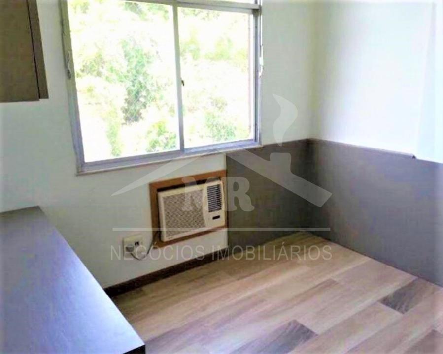 Apartamento à venda com 3 quartos, 96m² - Foto 4