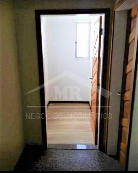 Apartamento à venda com 3 quartos, 96m² - Foto 17