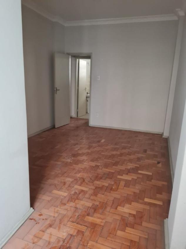 Apartamento à venda com 2 quartos, 80m² - Foto 3