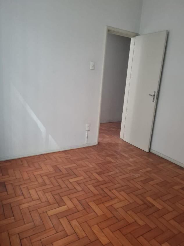 Apartamento à venda com 2 quartos, 80m² - Foto 4