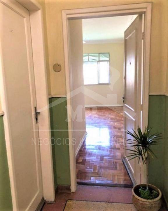 Apartamento à venda com 2 quartos, 65m² - Foto 2