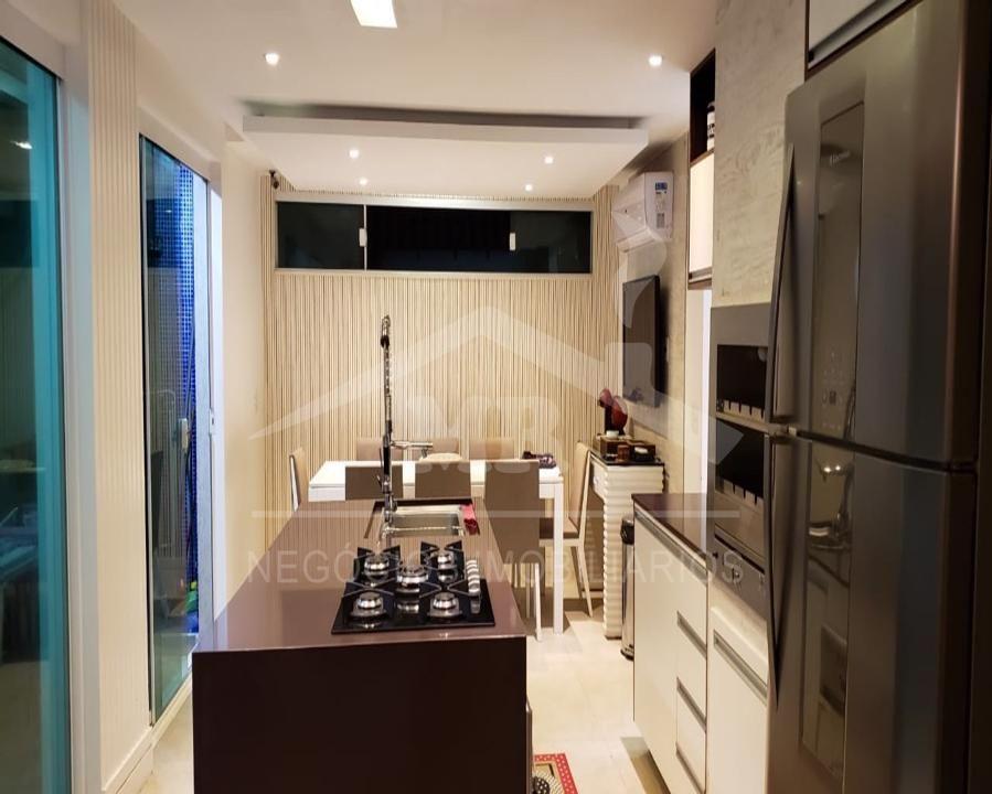 Casa à venda com 4 quartos, 425m² - Foto 4