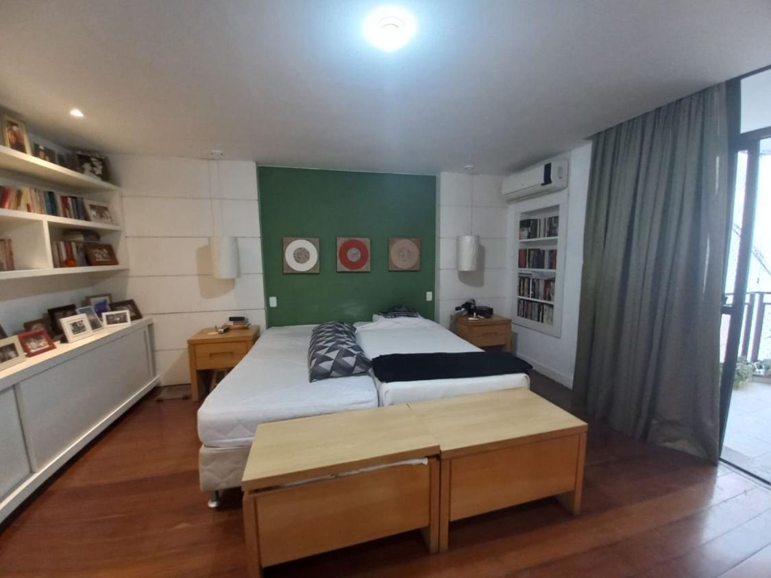 Apartamento à venda com 4 quartos, 254m² - Foto 6