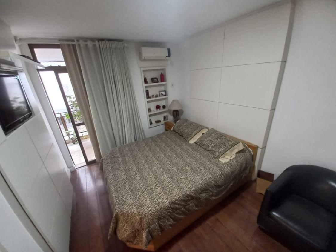 Apartamento à venda com 4 quartos, 254m² - Foto 25