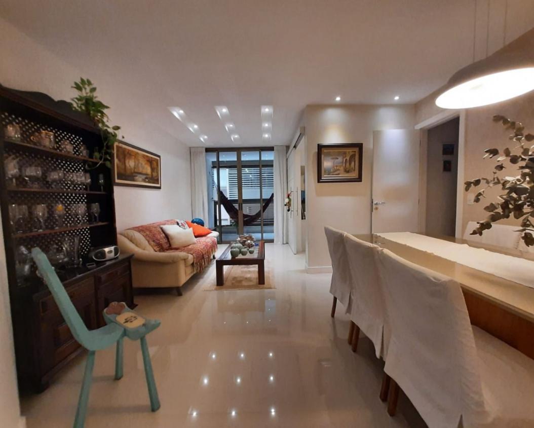 Apartamento à venda com 3 quartos, 110m² - Foto 4