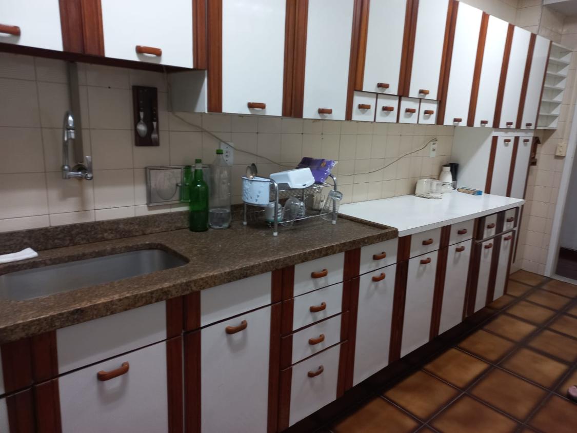 Apartamento à venda com 3 quartos, 136m² - Foto 18