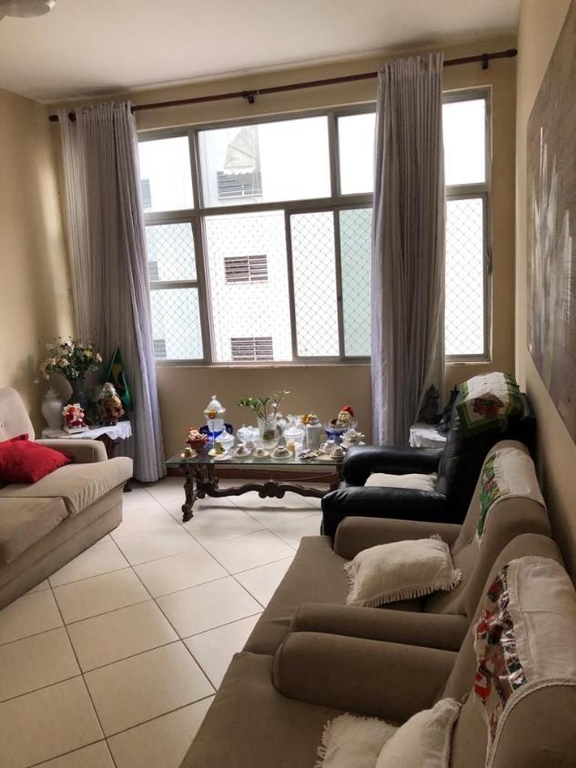 Apartamento à venda com 3 quartos, 130m² - Foto 1