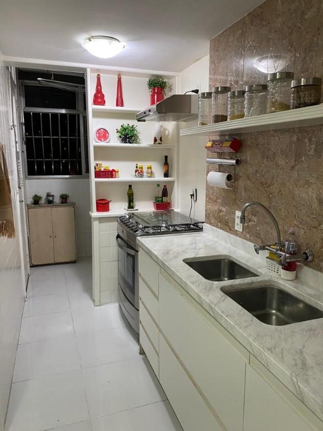 Apartamento à venda com 2 quartos, 80m² - Foto 4