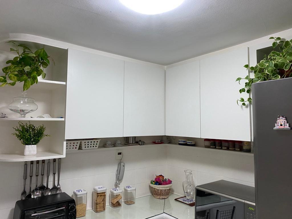 Apartamento à venda com 2 quartos, 80m² - Foto 7