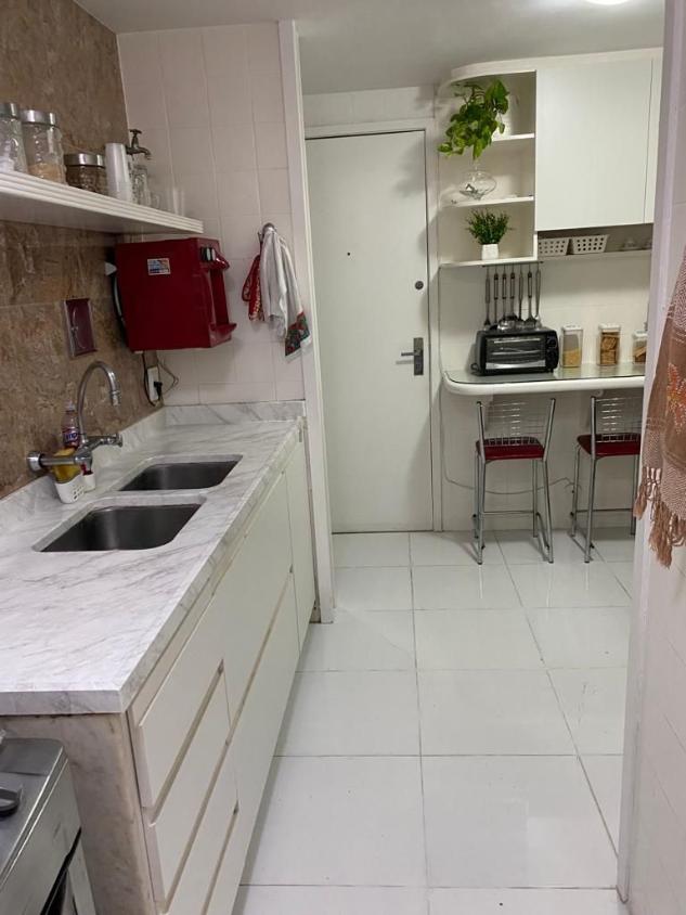 Apartamento à venda com 2 quartos, 80m² - Foto 8