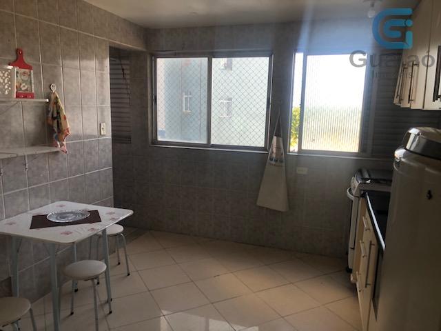 Apartamento à venda com 2 quartos, 80m² - Foto 9