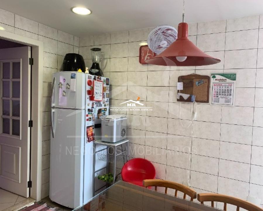 Apartamento à venda com 3 quartos, 132m² - Foto 17