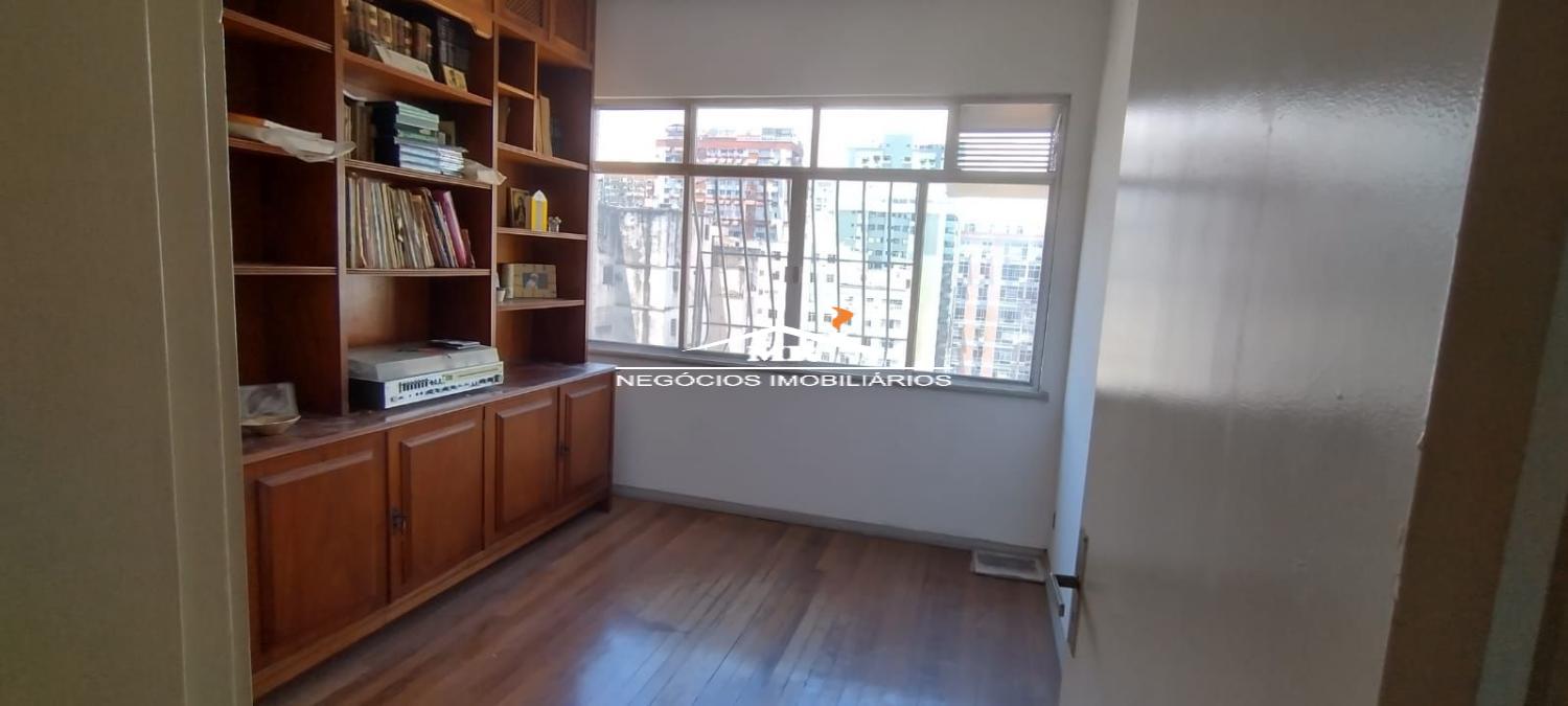 Apartamento à venda com 3 quartos, 160m² - Foto 5