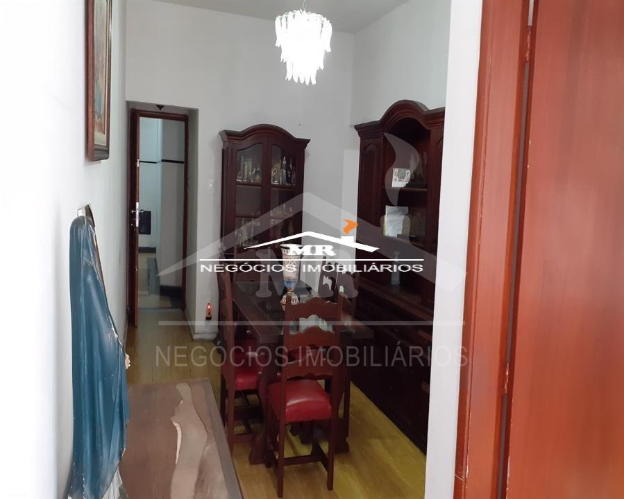 Apartamento à venda com 2 quartos, 80m² - Foto 3