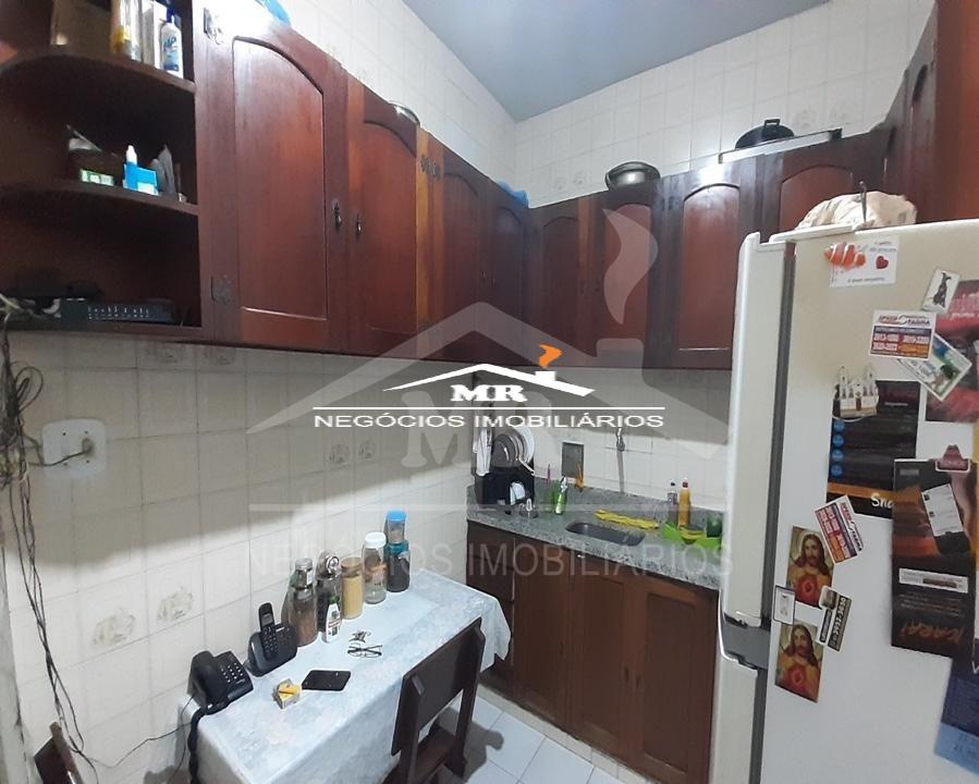 Apartamento à venda com 2 quartos, 80m² - Foto 13