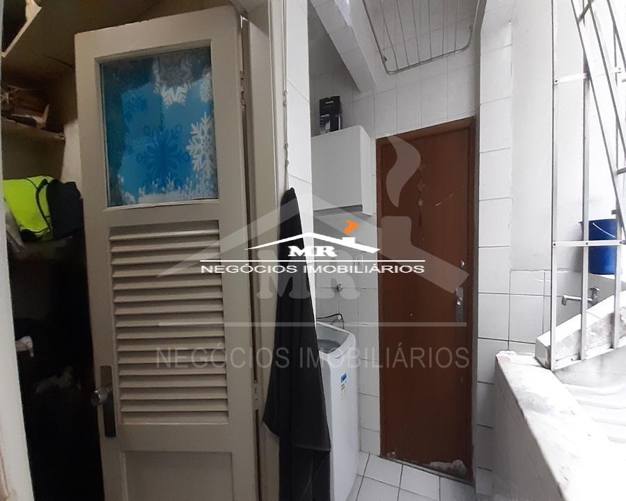 Apartamento à venda com 2 quartos, 80m² - Foto 12