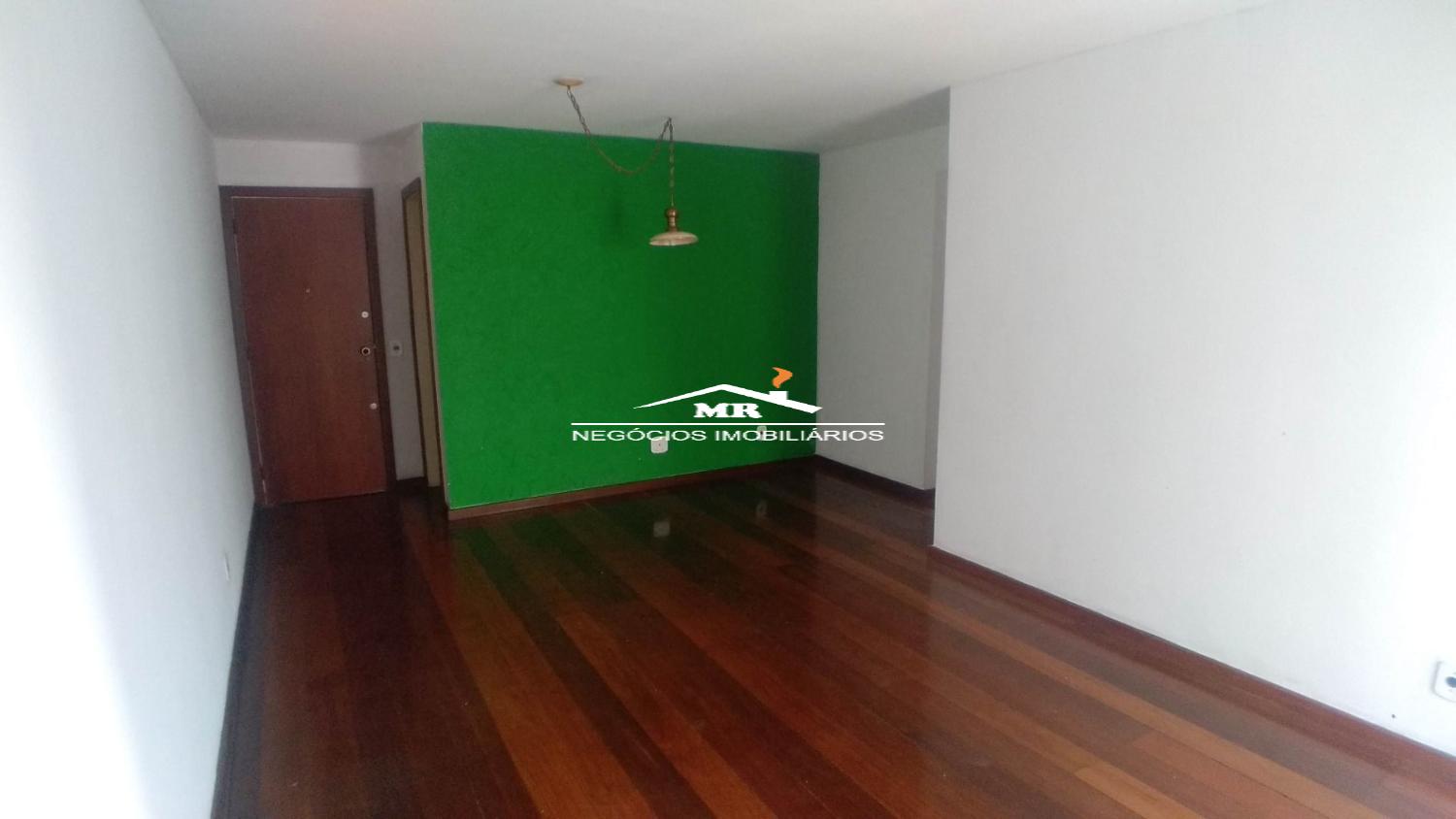 Apartamento à venda com 2 quartos, 90m² - Foto 1