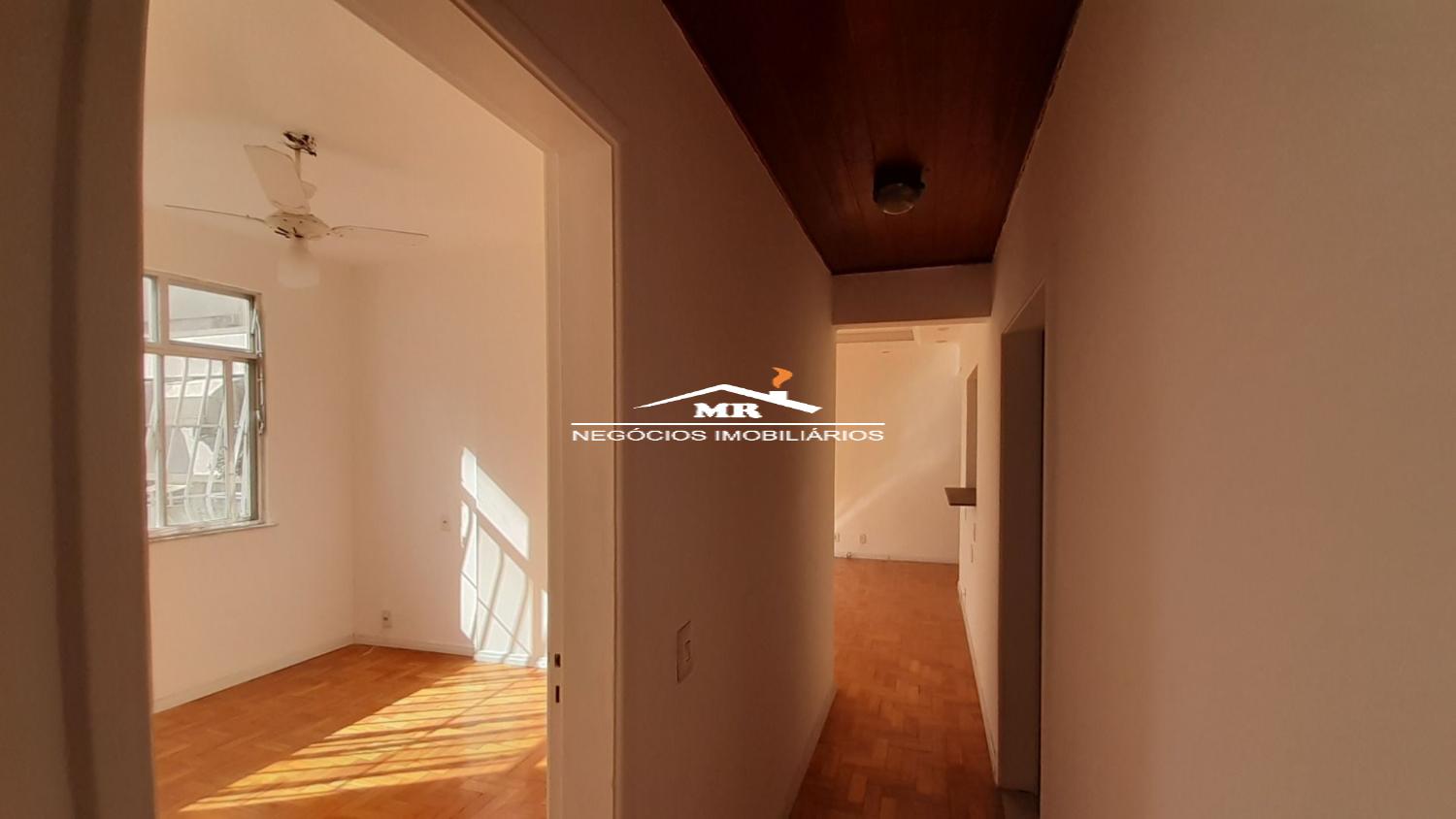 Apartamento à venda com 2 quartos, 70m² - Foto 16