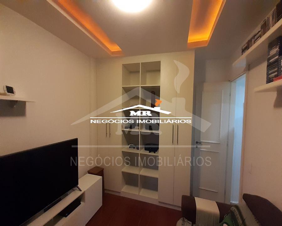 Apartamento à venda com 4 quartos, 180m² - Foto 14