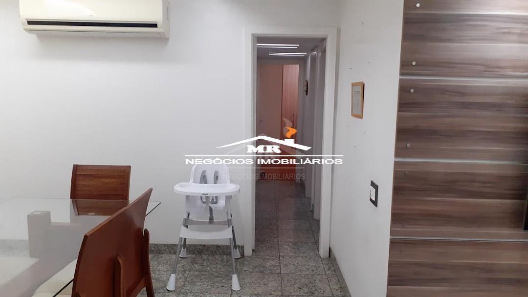 Apartamento à venda com 4 quartos, 180m² - Foto 5