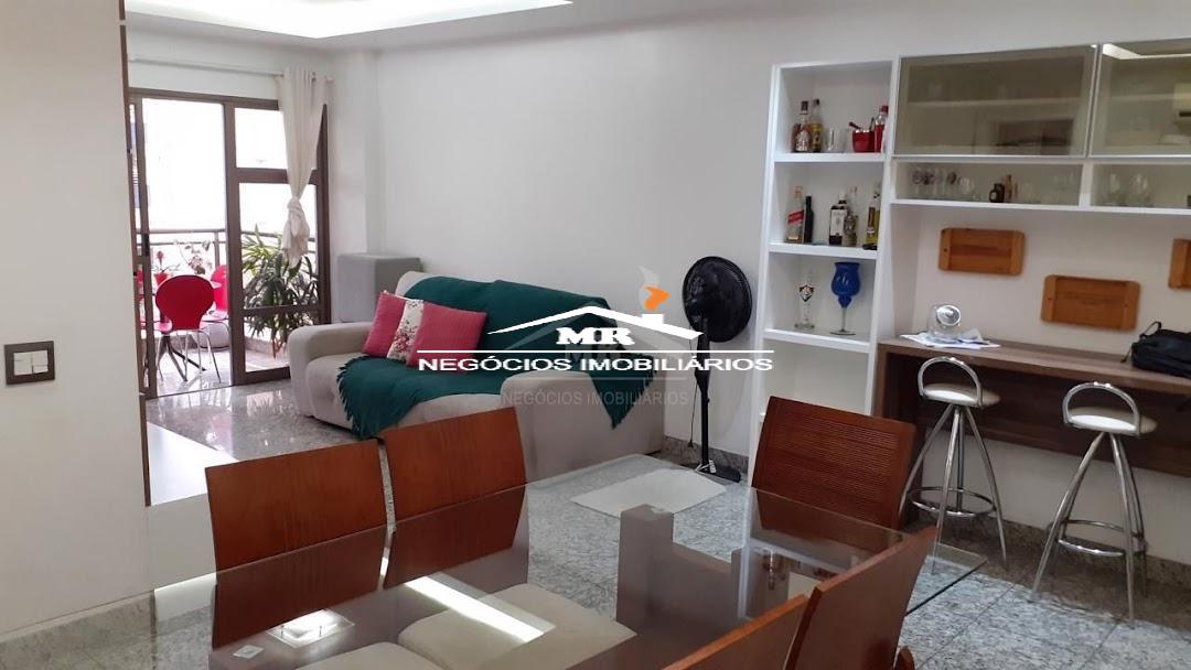 Apartamento à venda com 4 quartos, 180m² - Foto 4