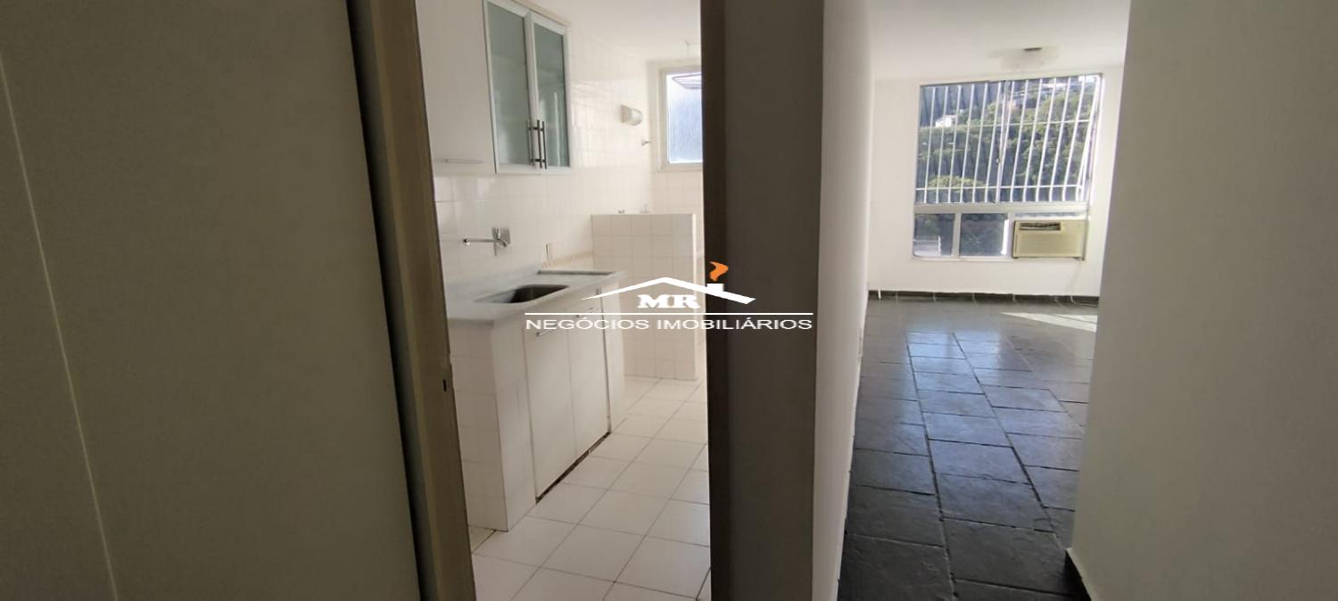 Apartamento à venda com 2 quartos, 65m² - Foto 10