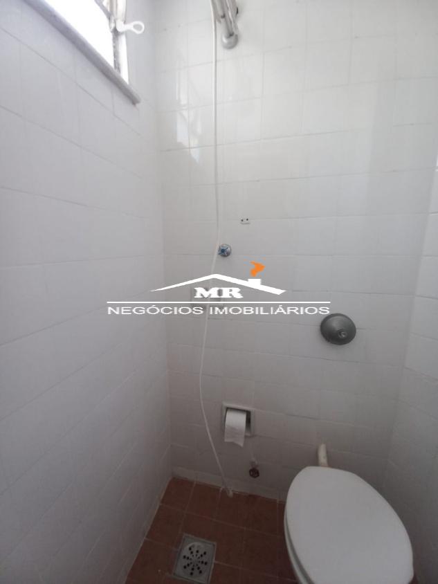 Apartamento à venda com 2 quartos, 70m² - Foto 17