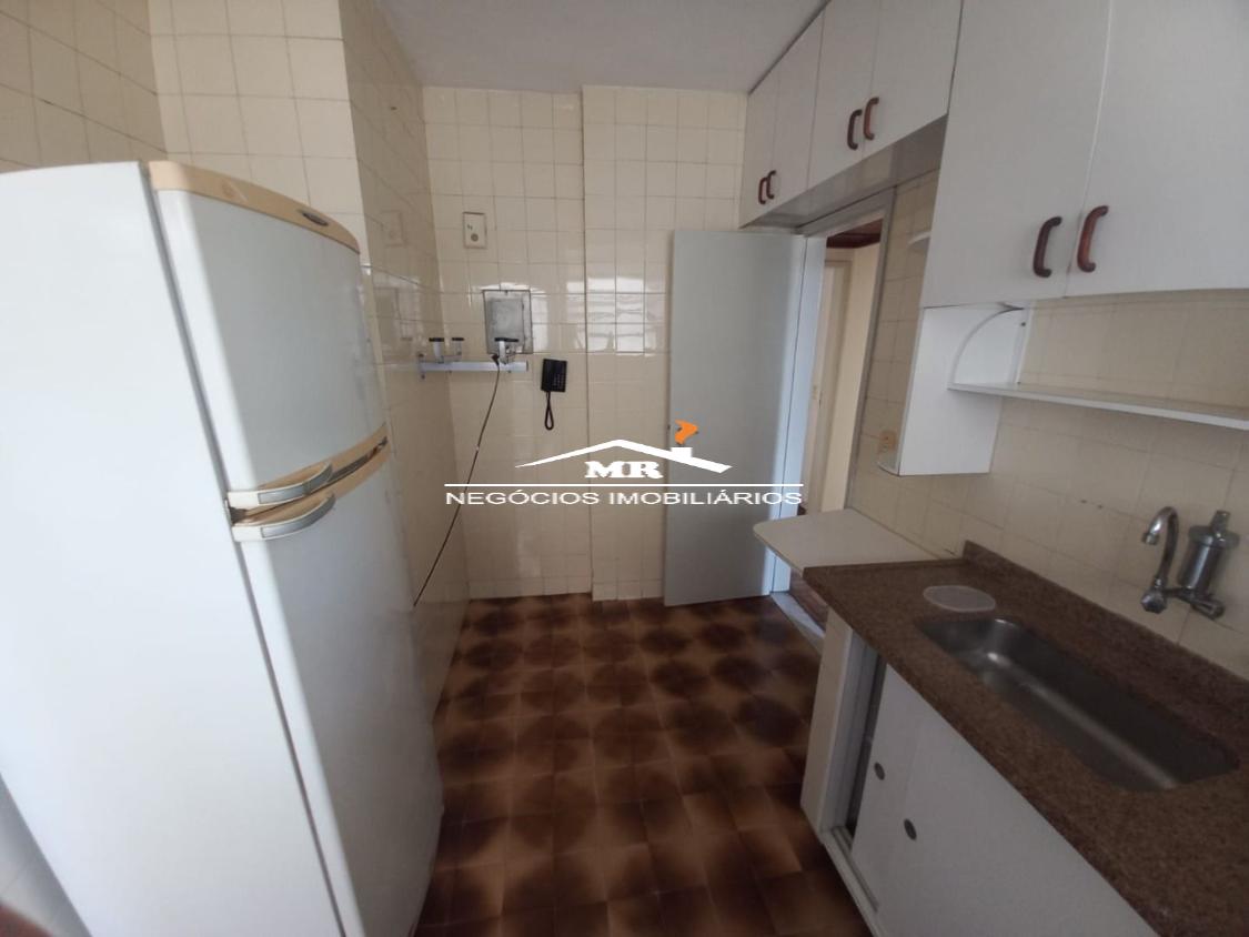 Apartamento à venda com 2 quartos, 70m² - Foto 10