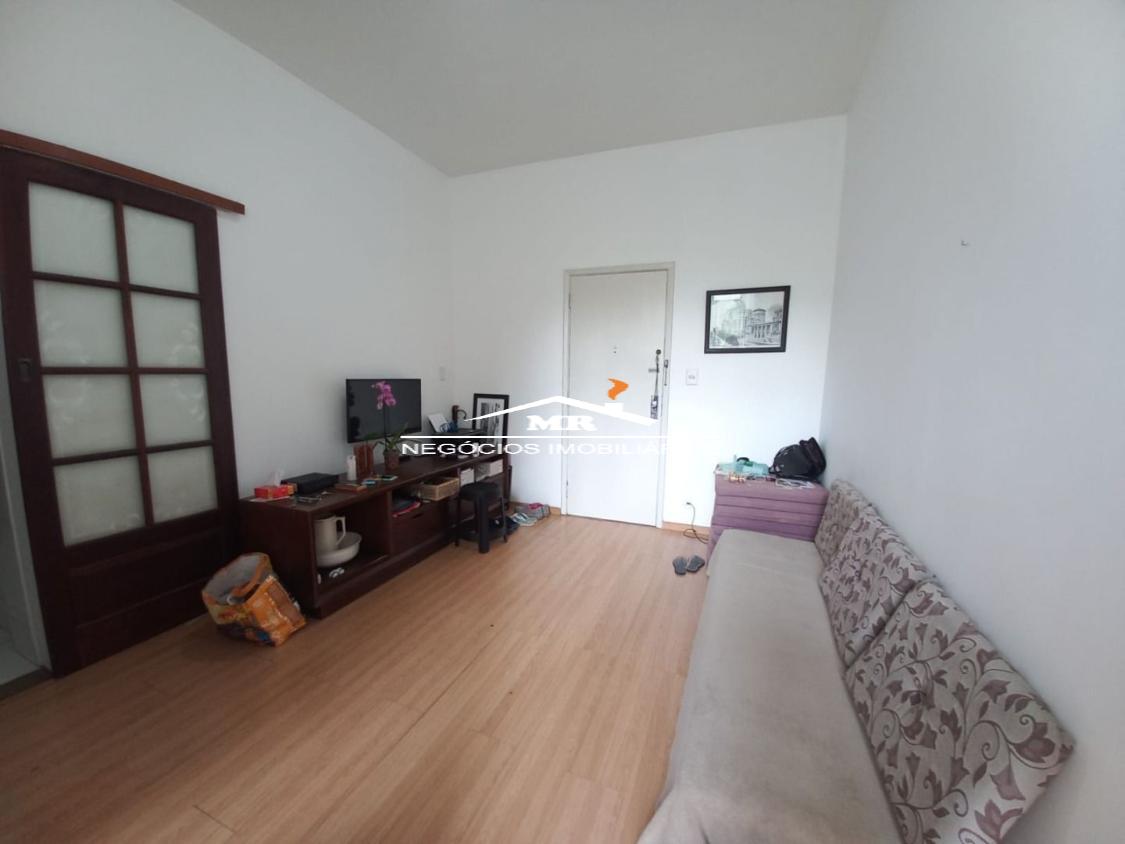 Apartamento à venda com 1 quarto, 50m² - Foto 1