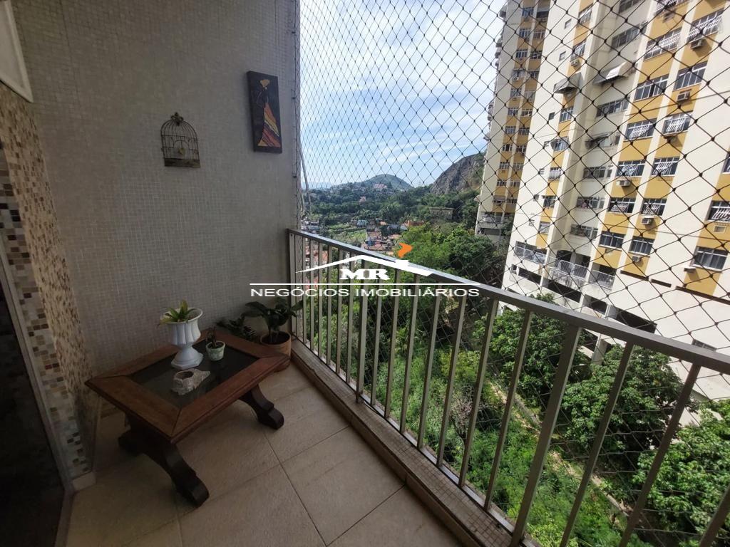 Apartamento à venda com 2 quartos, 80m² - Foto 1