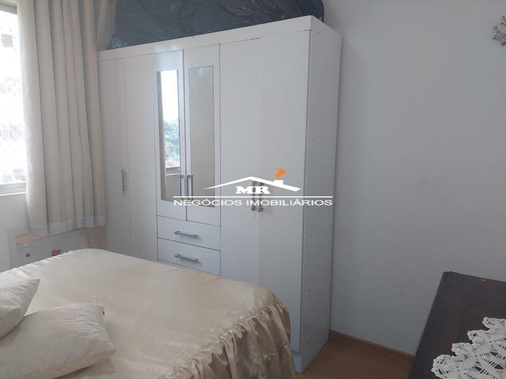 Apartamento à venda com 2 quartos, 80m² - Foto 17