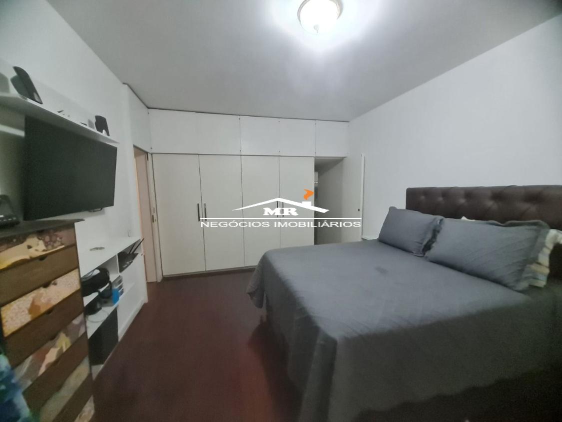 Apartamento à venda com 3 quartos, 242m² - Foto 33