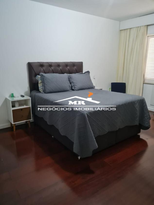 Apartamento à venda com 3 quartos, 242m² - Foto 30