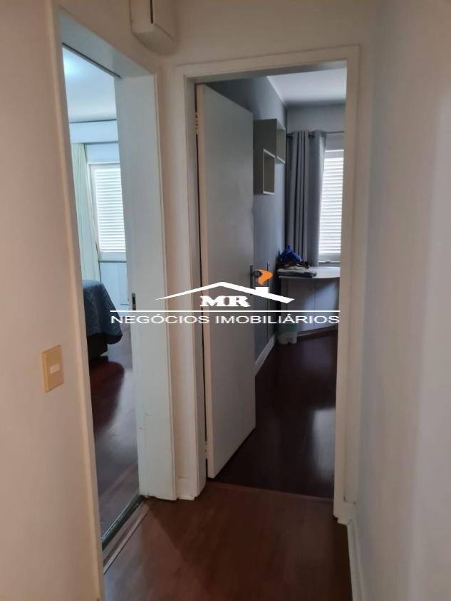 Apartamento à venda com 3 quartos, 242m² - Foto 23